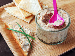 Rillettes de sardine minutes sur petits toasts