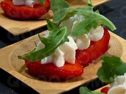 Bouchées sucrées salées de fraises aux deux fromages
