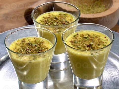 Yaourt au safran et à la cardamome