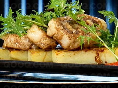 Rognons de veau aux pommes de terre fondantes et ketchup basque
