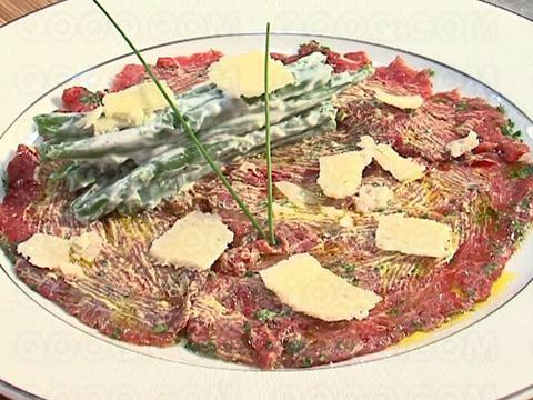Carpaccio de bœuf mariné à la moutarde et fines herbes
