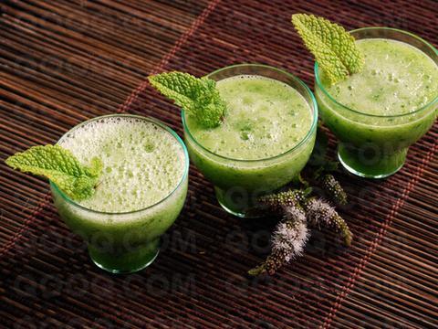 Smoothie vert aux concombres
