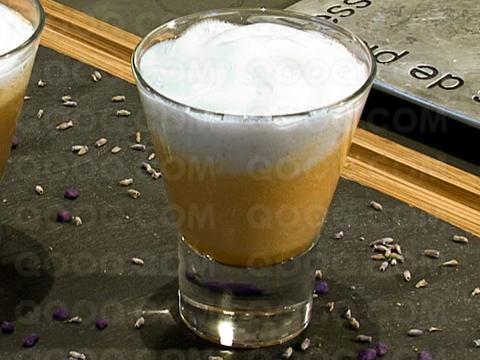 Gaspacho de melon et mousse lavande