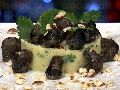 Snail and Mashed Potato with Herb Butter