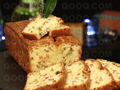 Cake jambon olives