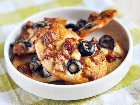 Biscuits épicés au chorizo et olives