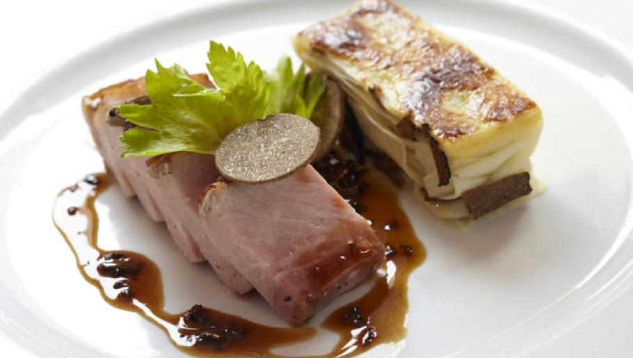 Cote De Cochon Iberique Rotie Celeri Fondant Truffe Gratine Au